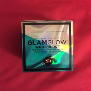 GLAMGLOW Waterburst Hydrated Moisturizer Gel
